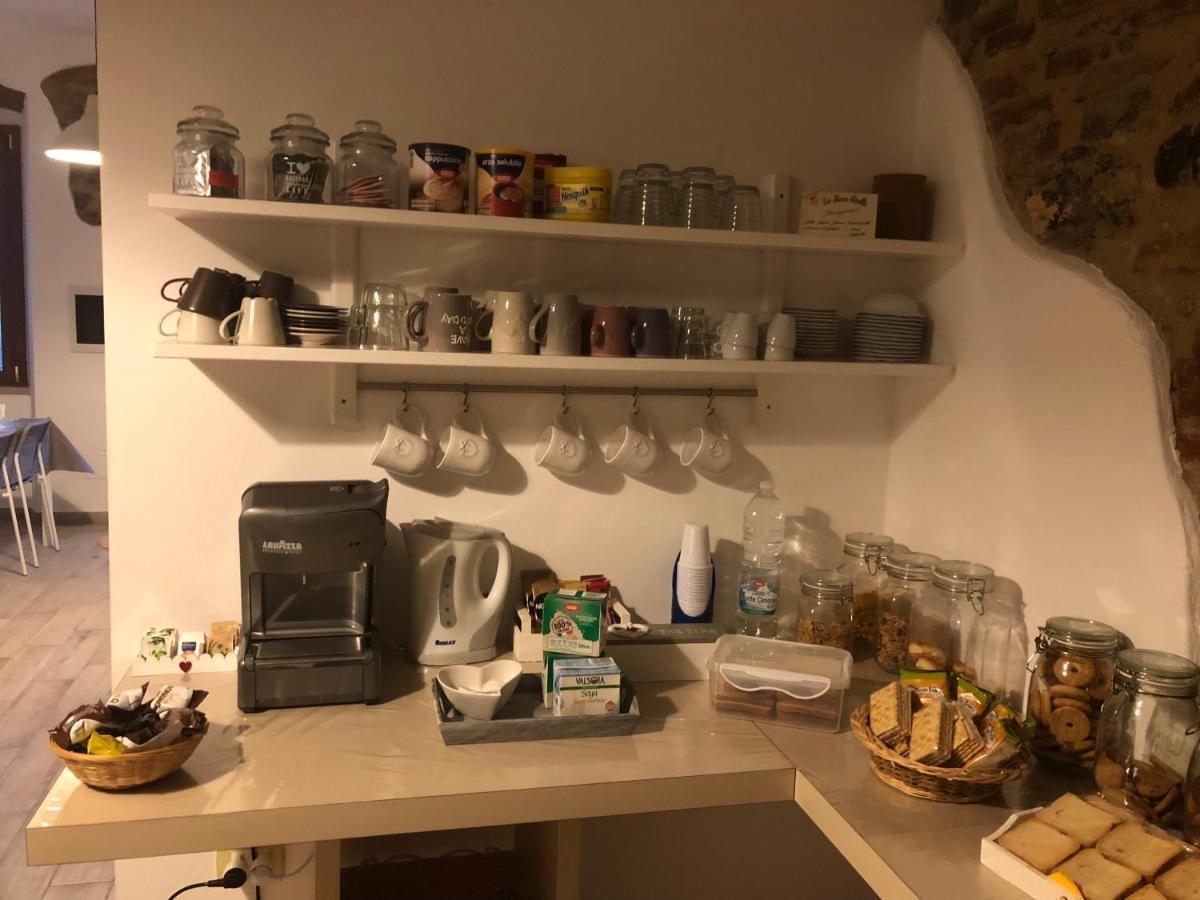 La Nana Gialla Guest house *