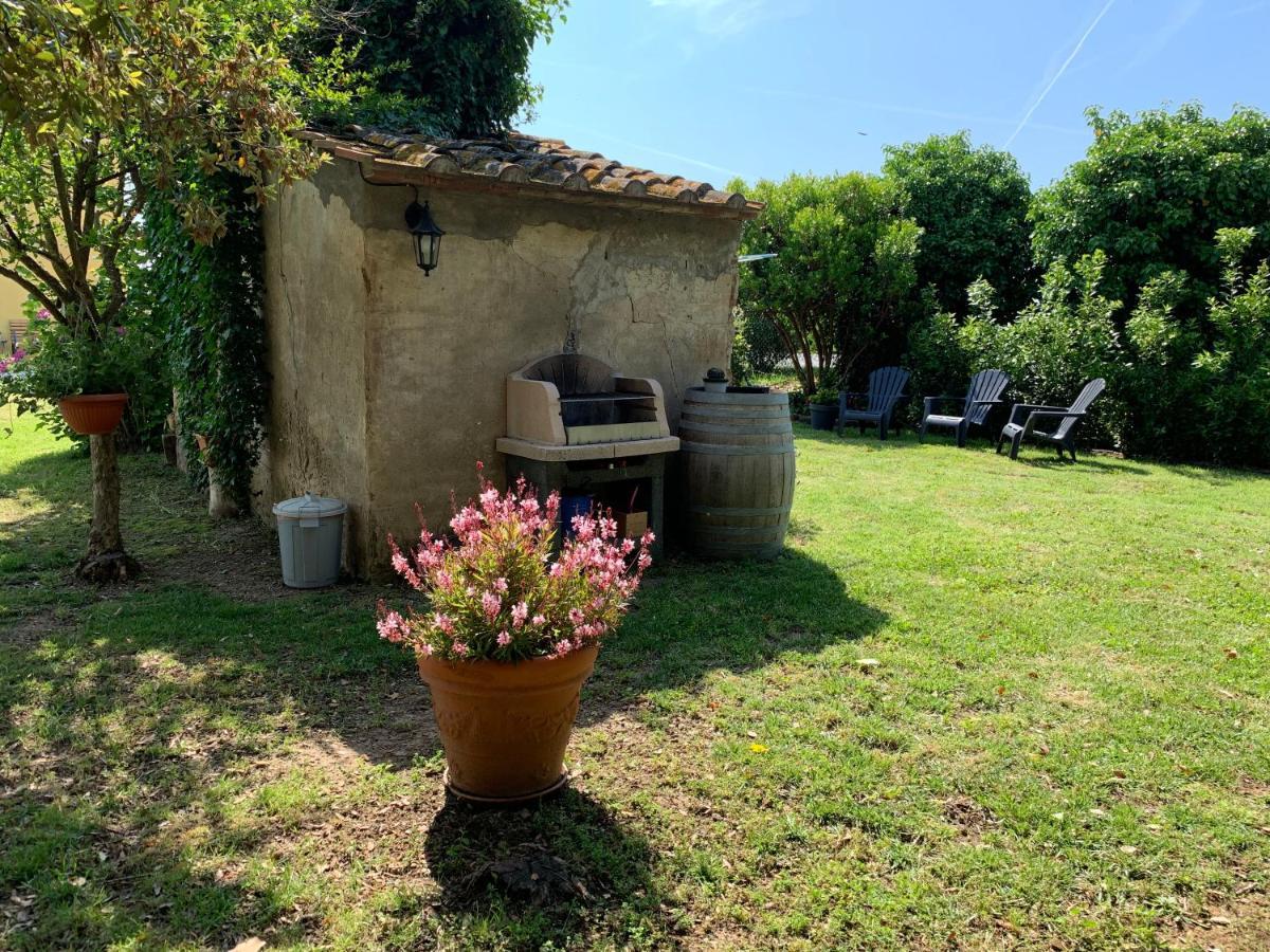 La Nana Gialla Guest house