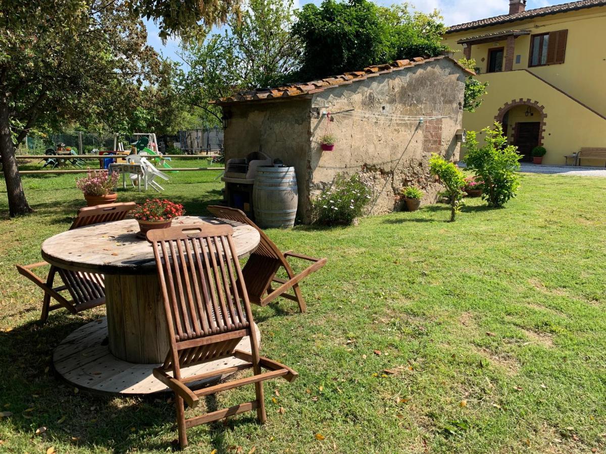 La Nana Gialla Guest house Riotorto